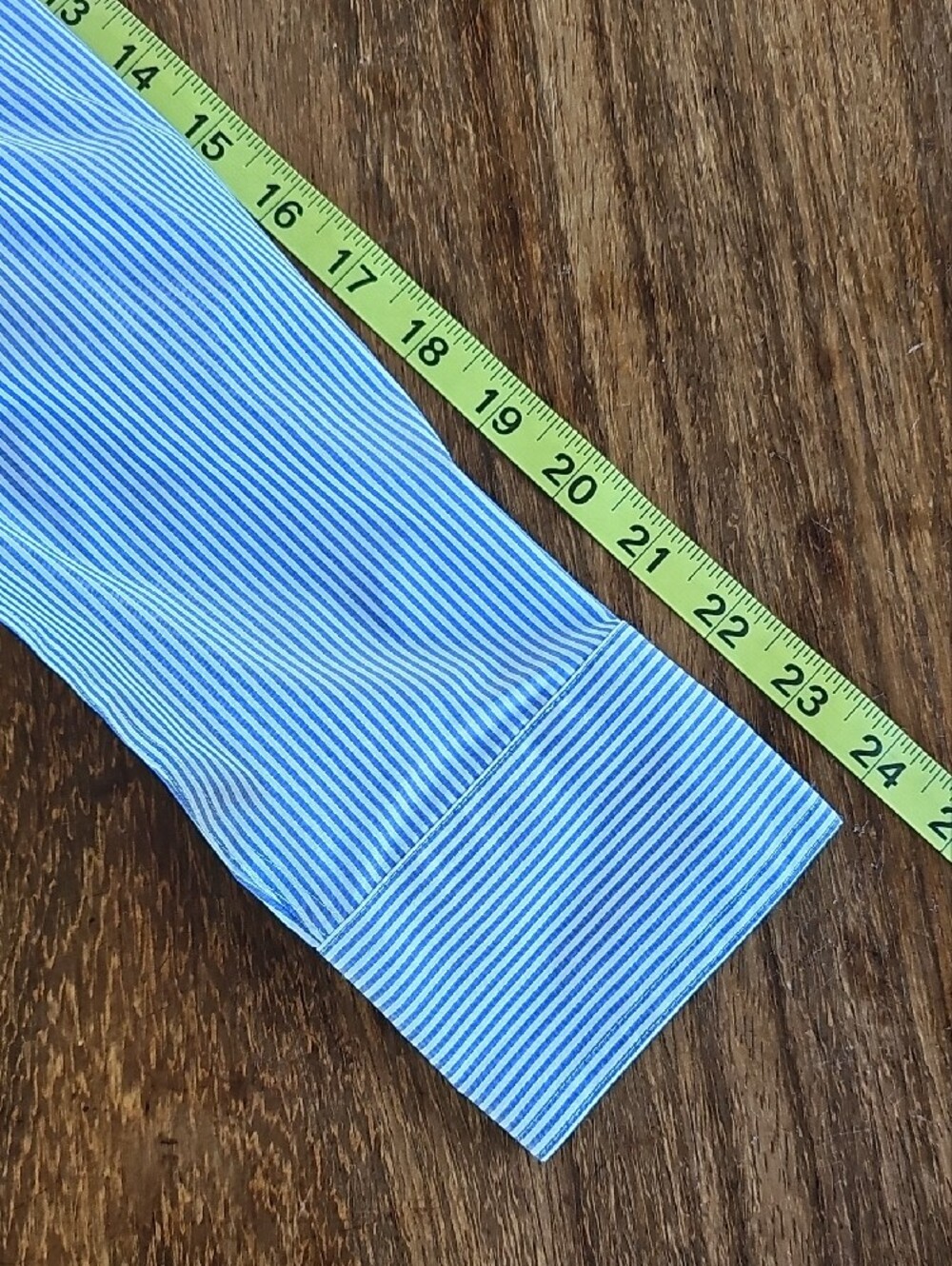 Liz Clairborne - Wrinkle Free Medium Thin Blue-and-White Stripe Dress Shirt - Picture 4 of 6